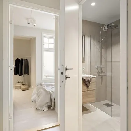 One Bedroom, Ev-charging, Walk-in Closet, Garage شقة ستافانجر